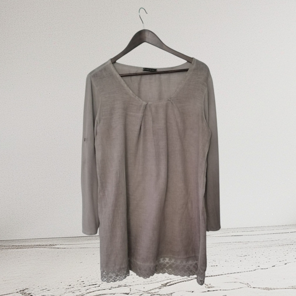 Chic Gray Women's Blouse made in Italy